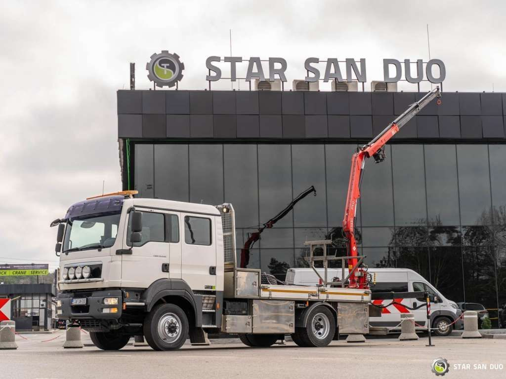 MAN TGM 13.290 4x4 FASSI F40B22 Crane Camper DOKA - Darus autó: 4 kép. MAN TGM 13.290 4x4 FASSI F40B22 Crane Camper DOKA - Darus autó: 4 kép.