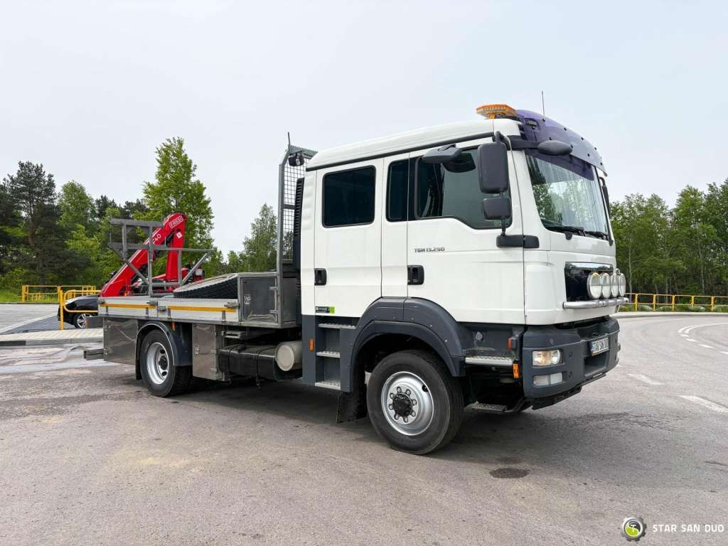MAN TGM 13.290 4x4 FASSI F40B22 Crane Camper DOKA - Darus autó: 3 kép. MAN TGM 13.290 4x4 FASSI F40B22 Crane Camper DOKA - Darus autó: 3 kép.