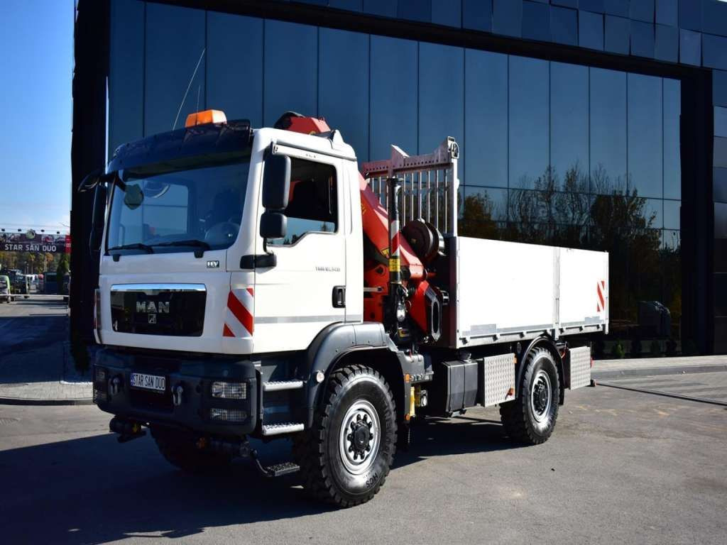MAN TGM 18.340 4x4 PALFINGER PK 18002 CRANE WINCH MAN TGM 18.340 4x4 PALFINGER PK 18002 CRANE WINCH - Darus autó, Platós teherautó: 2 kép. MAN TGM 18.340 4x4 PALFINGER PK 18002 CRANE WINCH MAN TGM 18.340 4x4 PALFINGER PK 18002 CRANE WINCH - Darus autó, Platós teherautó: 2 kép.