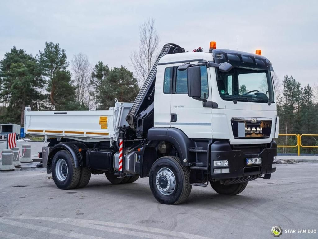 MAN TGS 18.360 4x4 HIAB 144 E-4 Crane Kipper - Billenőplatós teherautó: 2 kép. MAN TGS 18.360 4x4 HIAB 144 E-4 Crane Kipper - Billenőplatós teherautó: 2 kép.