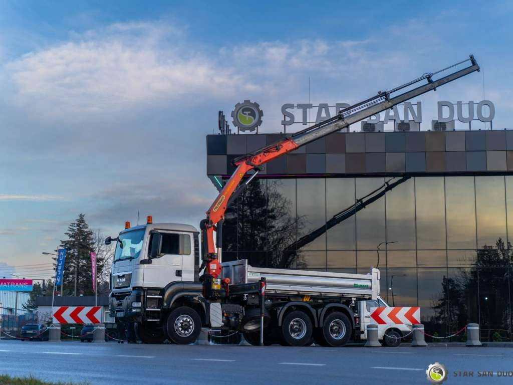 MAN TGS 26.360 6x6 PALFINGER PK 18001 EH Crane Kipe - Darus autó: 3 kép. MAN TGS 26.360 6x6 PALFINGER PK 18001 EH Crane Kipe - Darus autó: 3 kép.