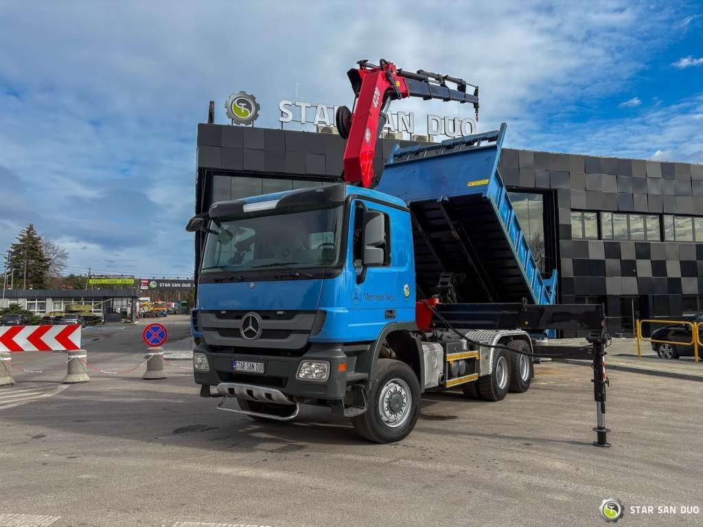 Mercedes-Benz ACTROS 3341 6x6 HMF 4220 K4 CRANE KIPPER - Darus autó: 5 kép. Mercedes-Benz ACTROS 3341 6x6 HMF 4220 K4 CRANE KIPPER - Darus autó: 5 kép.