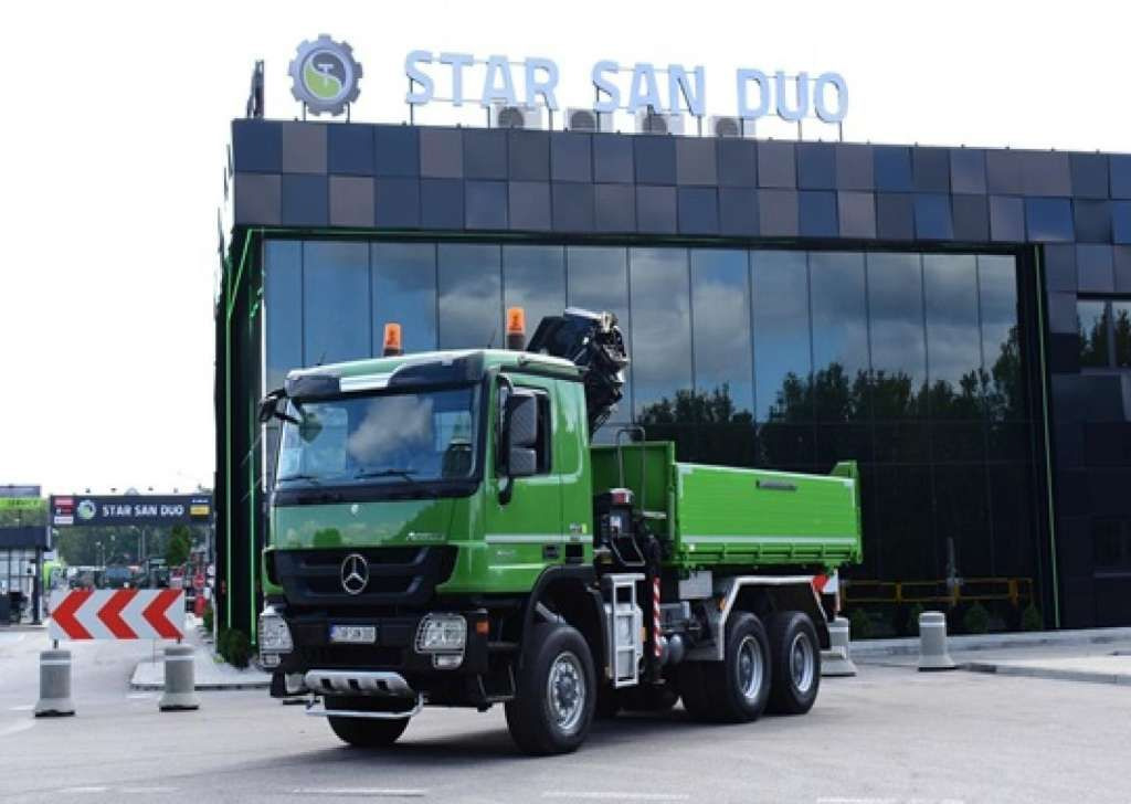 Billenőplatós teherautó Mercedes-Benz ACTROS 3346 6x6 HIAB 244EP-4 Crane Kipper: 20 kép. Billenőplatós teherautó Mercedes-Benz ACTROS 3346 6x6 HIAB 244EP-4 Crane Kipper: 20 kép.