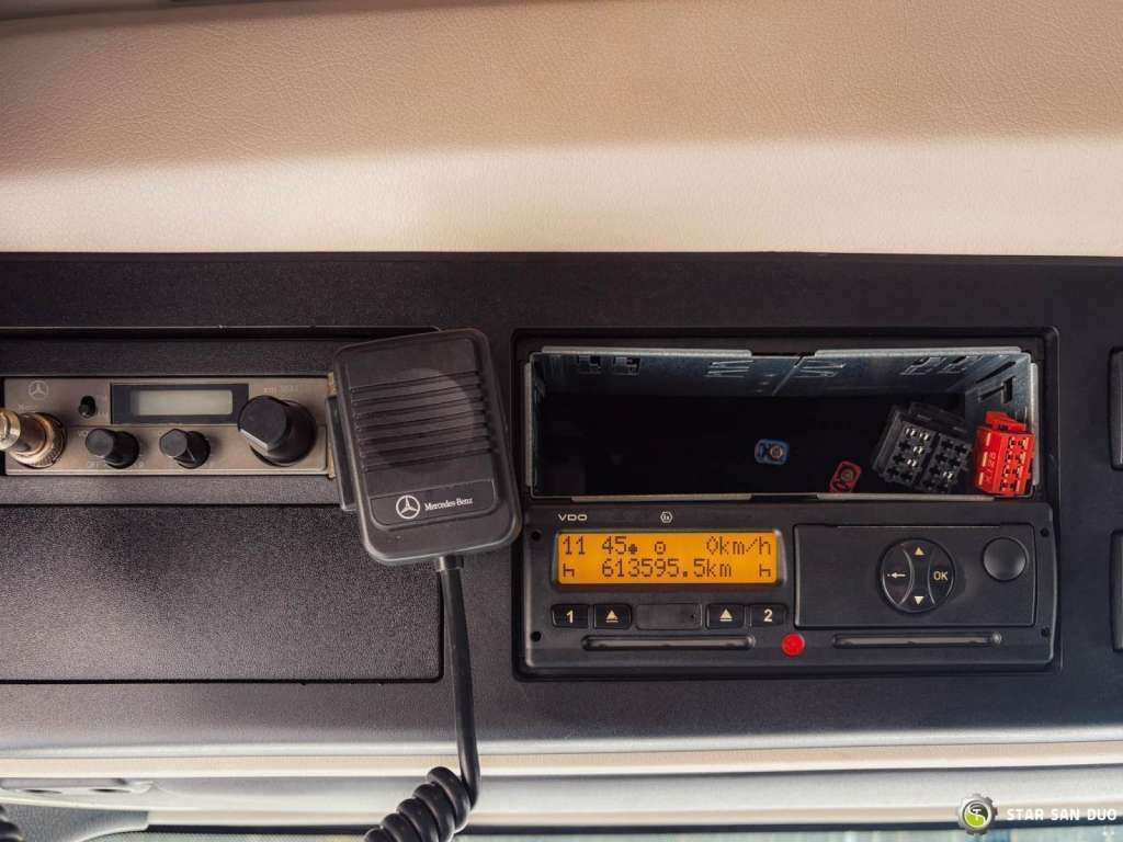 Darus autó Mercedes-Benz  AROCS 1851 PALFINGER PK 20002 Crane Kran: 17 kép.