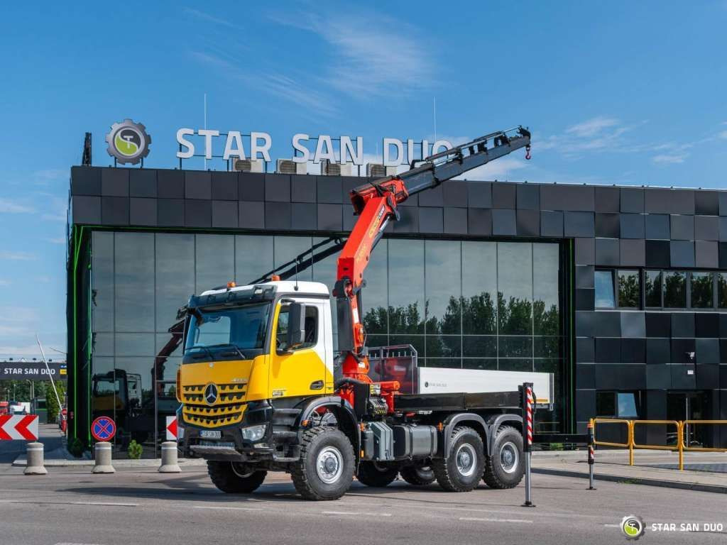 Mercedes-Benz AROCS 3345 6x6 PALFINGER PK 33002 Euro 6 Crane - Darus autó: 4 kép. Mercedes-Benz AROCS 3345 6x6 PALFINGER PK 33002 Euro 6 Crane - Darus autó: 4 kép.