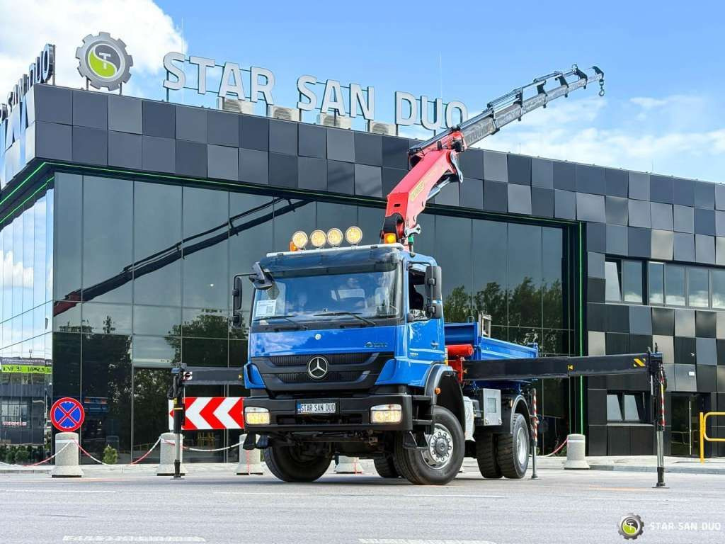 Mercedes-Benz AXOR 1833 4x4 Palfinger PK 22002 EH Crane Winch - Darus autó: 1 kép. Mercedes-Benz AXOR 1833 4x4 Palfinger PK 22002 EH Crane Winch - Darus autó: 1 kép.