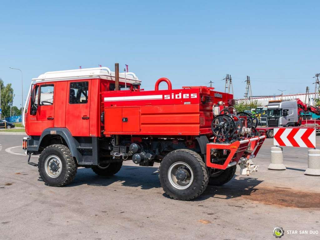 MAN LE220B 4x4 E Fire Truck Feuerwehr - Teherautó: 4 kép. MAN LE220B 4x4 E Fire Truck Feuerwehr - Teherautó: 4 kép.