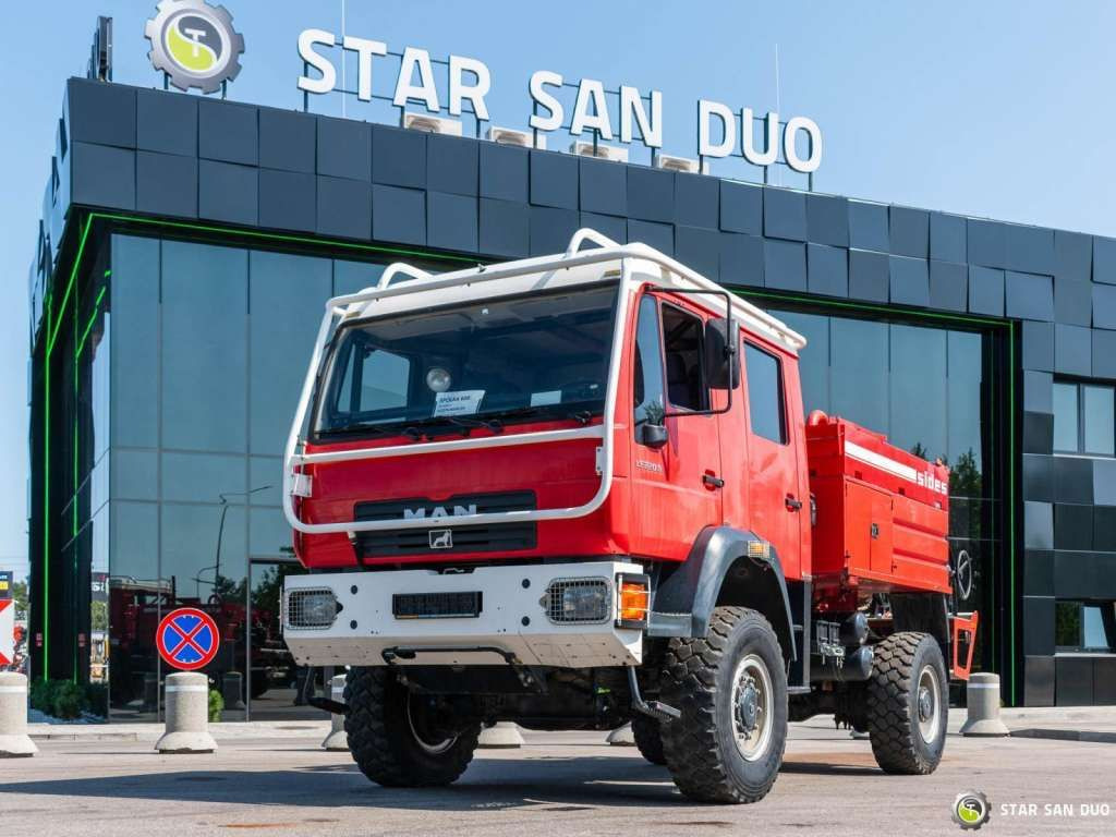 MAN LE220B 4x4 E Fire Truck Feuerwehr - Teherautó: 1 kép. MAN LE220B 4x4 E Fire Truck Feuerwehr - Teherautó: 1 kép.