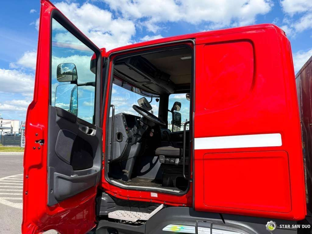 Teherautó Scania  D 320 FIRE BRIGADE Tank 12,000 Litres: 10 kép.
