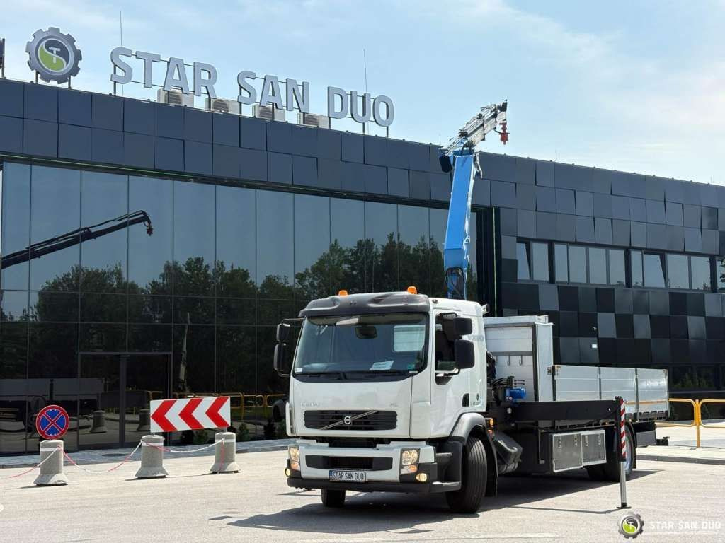 Volvo FE 240 4x2 HMF 1560 K3 HDS Rotator Crane Kran - Darus autó: 5 kép. Volvo FE 240 4x2 HMF 1560 K3 HDS Rotator Crane Kran - Darus autó: 5 kép.