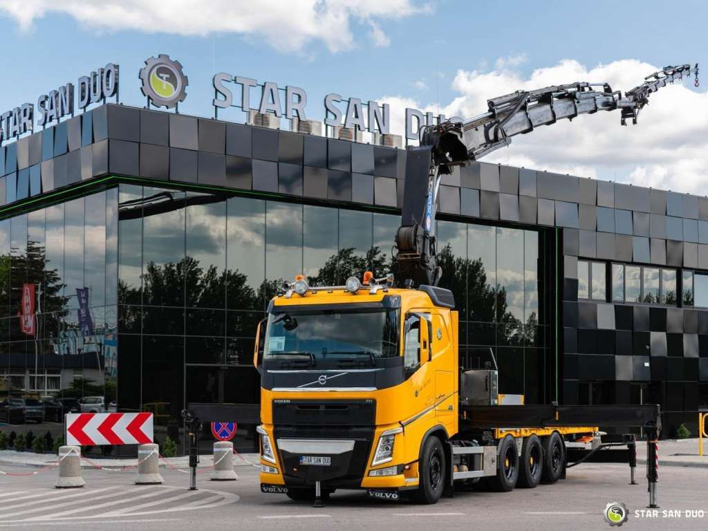 Volvo FH 540 8x4 HMF 6020 Fly Jib Winch - Darus autó: 1 kép. Volvo FH 540 8x4 HMF 6020 Fly Jib Winch - Darus autó: 1 kép.