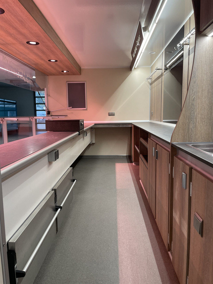 Verkaufsanhänger BORCO HÖHNS - Büfékocsi: 5 kép. Verkaufsanhänger BORCO HÖHNS - Büfékocsi: 5 kép.