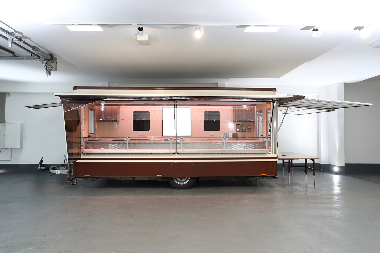 Verkaufsanhänger Seico - Büfékocsi: 2 kép. Verkaufsanhänger Seico - Büfékocsi: 2 kép.