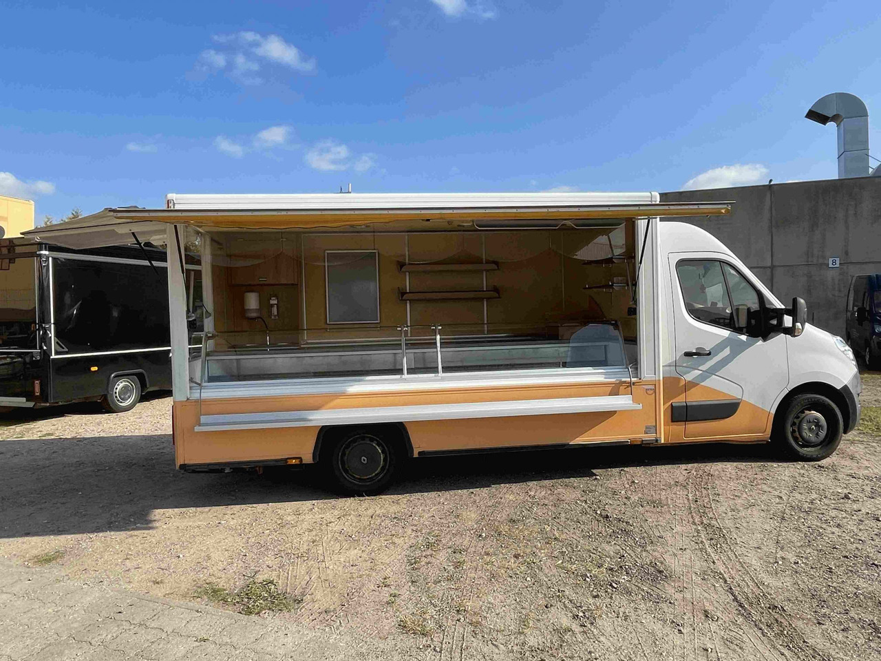 Wochenmarktmobil Seba-Borco-Höhns - Büféautó: 2 kép. Wochenmarktmobil Seba-Borco-Höhns - Büféautó: 2 kép.