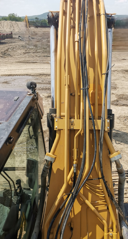 Lánctalpas kotró CATERPILLAR 320 E: 17 kép.