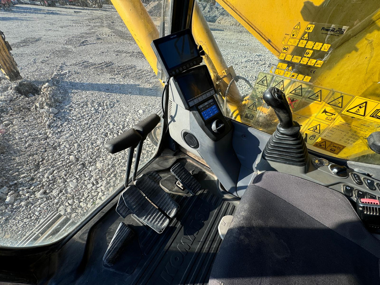 Lánctalpas kotró KOMATSU PC360 LC 10: 10 kép.