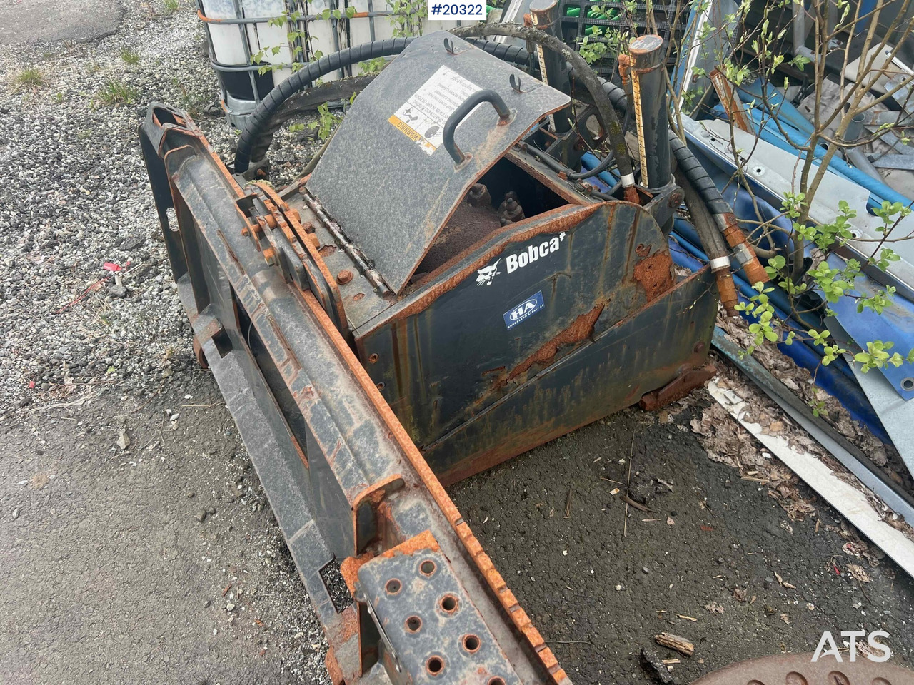 Bobcat Asfaltfreser - Aszfaltozó gép: 3 kép. Bobcat Asfaltfreser - Aszfaltozó gép: 3 kép.