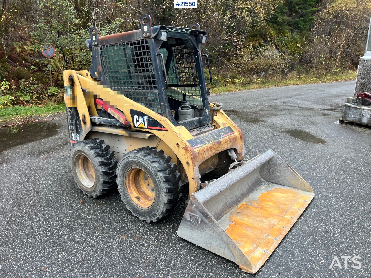 CAT 226 Kompaktlaster m/ skuffe - Mini homlokrakodó: 3 kép. CAT 226 Kompaktlaster m/ skuffe - Mini homlokrakodó: 3 kép.