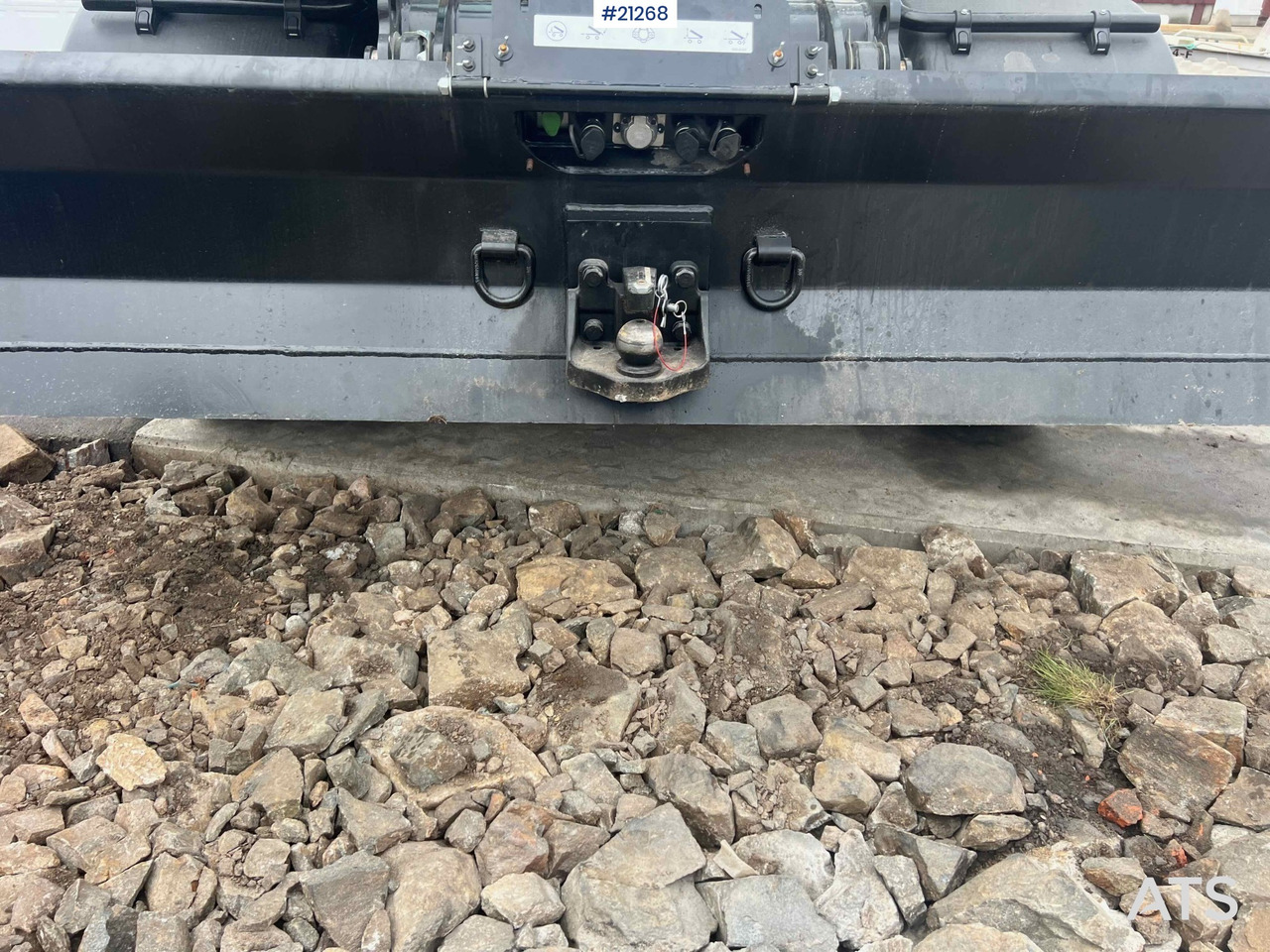 CAT M315 - Gumikerekes kotró: 2 kép. CAT M315 - Gumikerekes kotró: 2 kép.