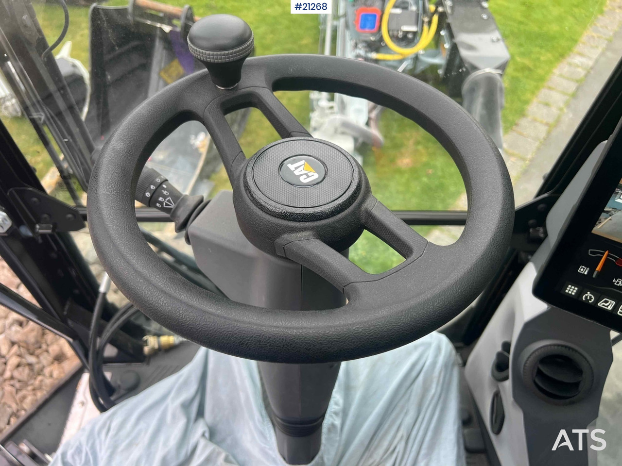 CAT M315 - Gumikerekes kotró: 5 kép. CAT M315 - Gumikerekes kotró: 5 kép.
