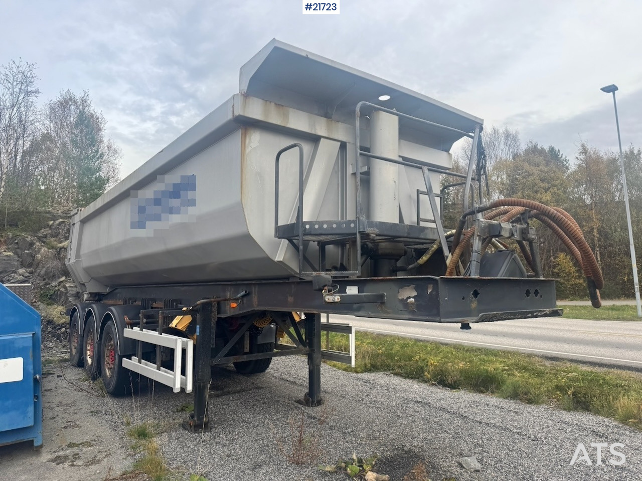 Carnehl 2006 Carnehl Tippsemi - Félpótkocsi billenőplatós: 1 kép. Carnehl 2006 Carnehl Tippsemi - Félpótkocsi billenőplatós: 1 kép.