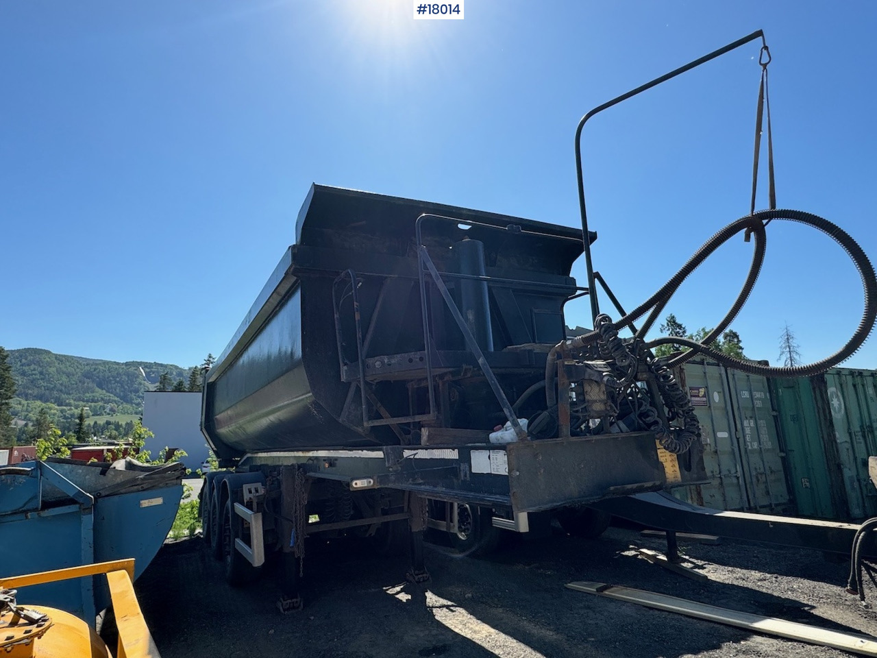 Carnehl Tippsemi - Félpótkocsi billenőplatós: 4 kép. Carnehl Tippsemi - Félpótkocsi billenőplatós: 4 kép.