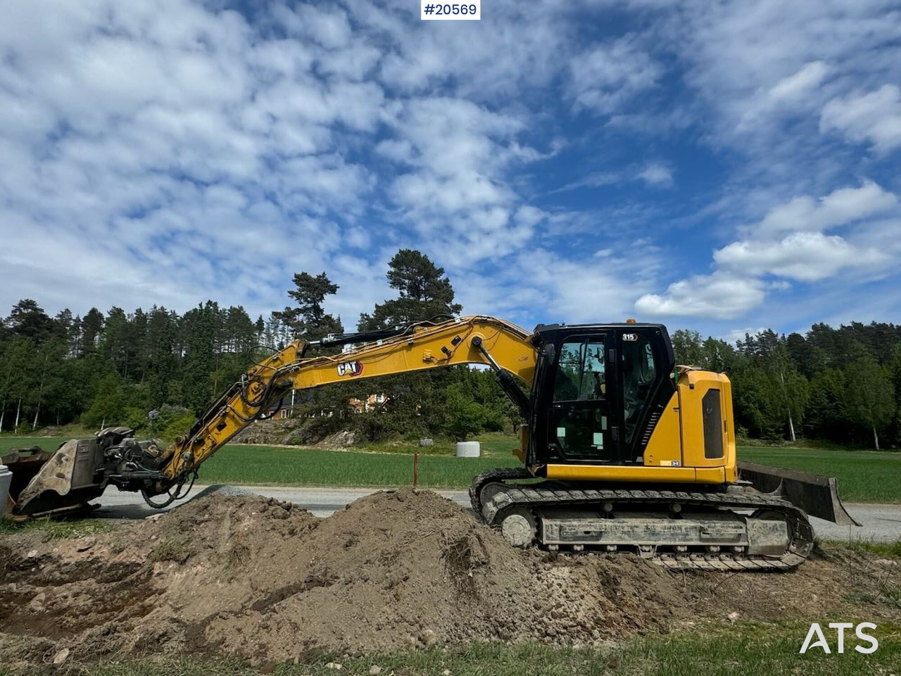 Caterpillar 315 Beltegraver m/ tilt og 2 skuffer - Kotrógép: 1 kép. Caterpillar 315 Beltegraver m/ tilt og 2 skuffer - Kotrógép: 1 kép.