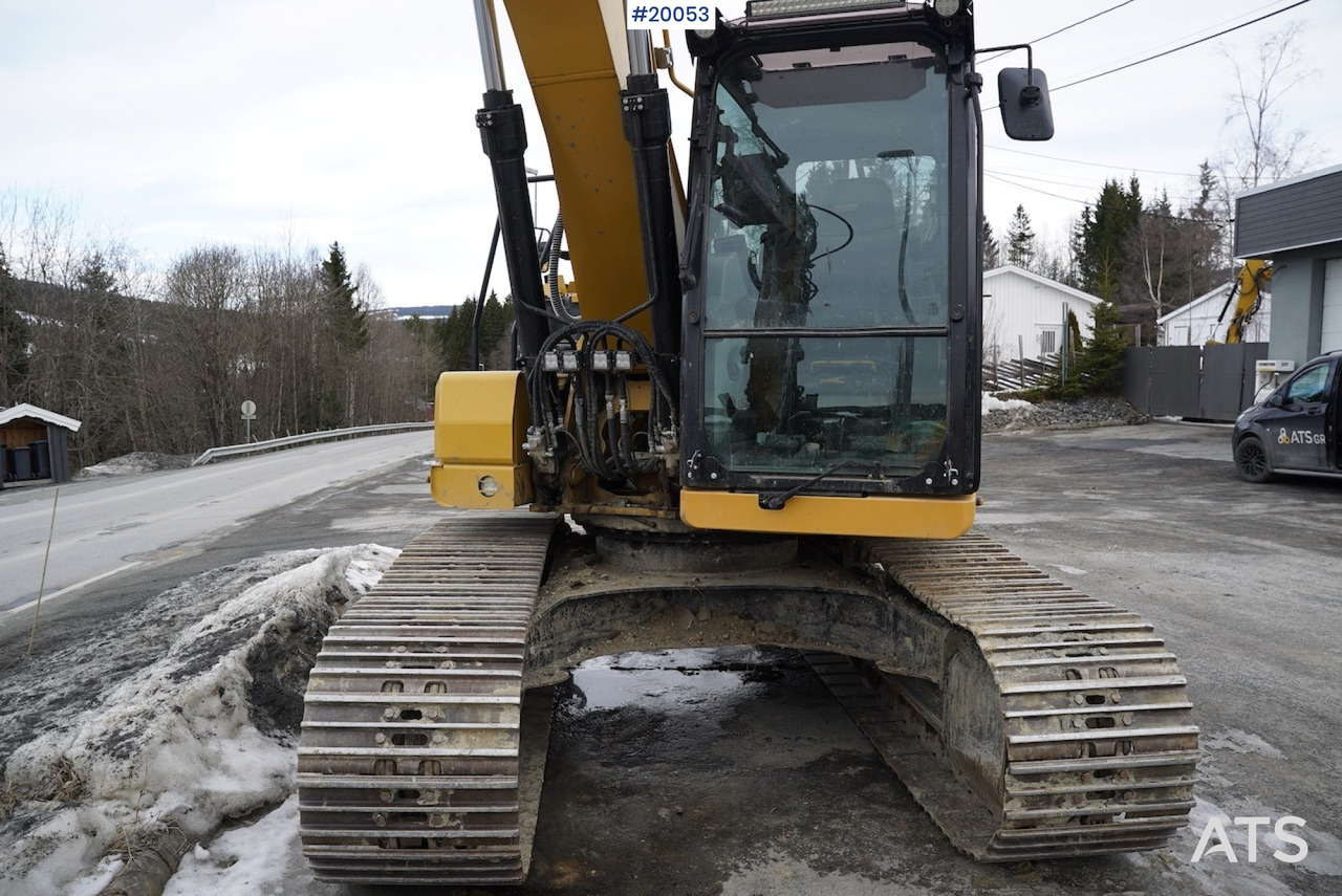 Caterpillar 317GC - Kotrógép: 4 kép. Caterpillar 317GC - Kotrógép: 4 kép.