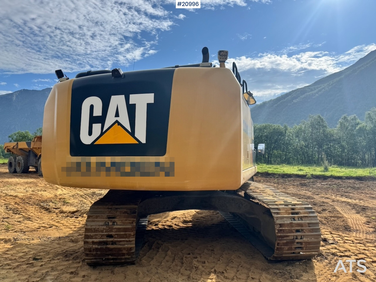 Caterpillar 320EL - Lánctalpas kotró: 5 kép. Caterpillar 320EL - Lánctalpas kotró: 5 kép.
