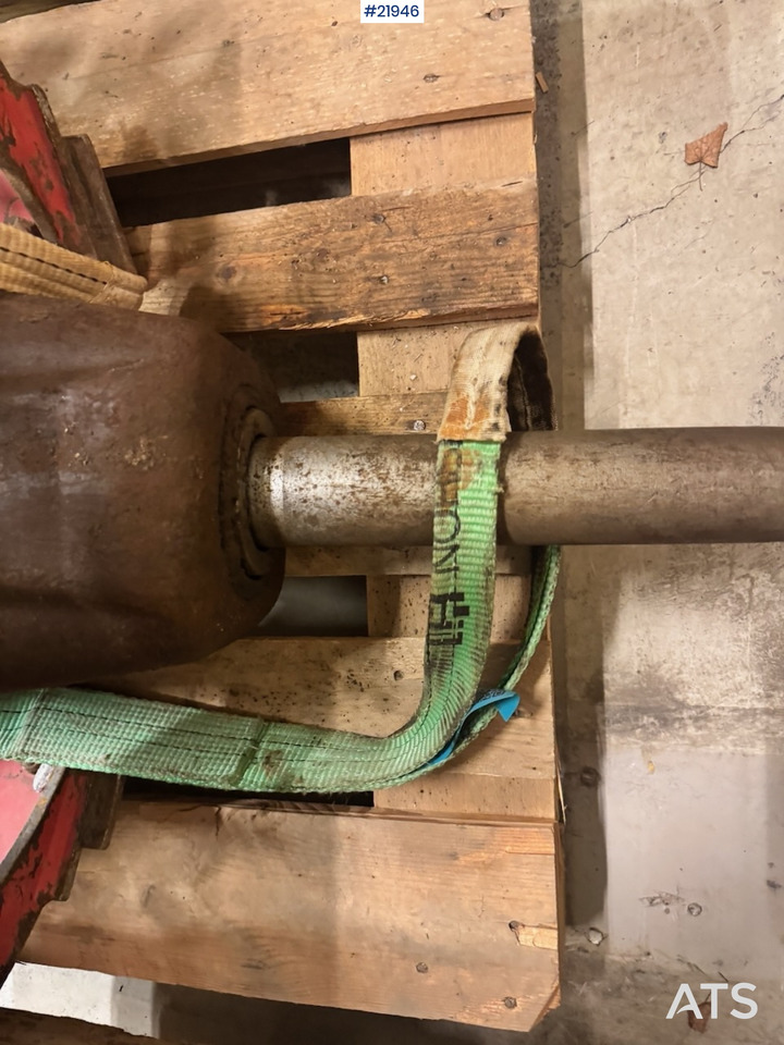 Caterpillar Pigghammer - Hidraulikus törőfej: 5 kép. Caterpillar Pigghammer - Hidraulikus törőfej: 5 kép.