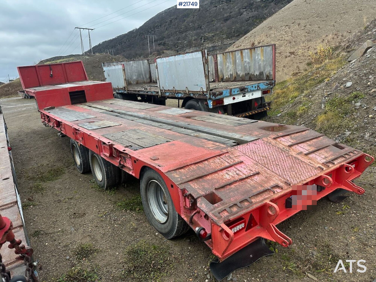 Damm 3SD335 3 akslet maskintralle - Félpótkocsi mélybölcsős: 5 kép. Damm 3SD335 3 akslet maskintralle - Félpótkocsi mélybölcsős: 5 kép.