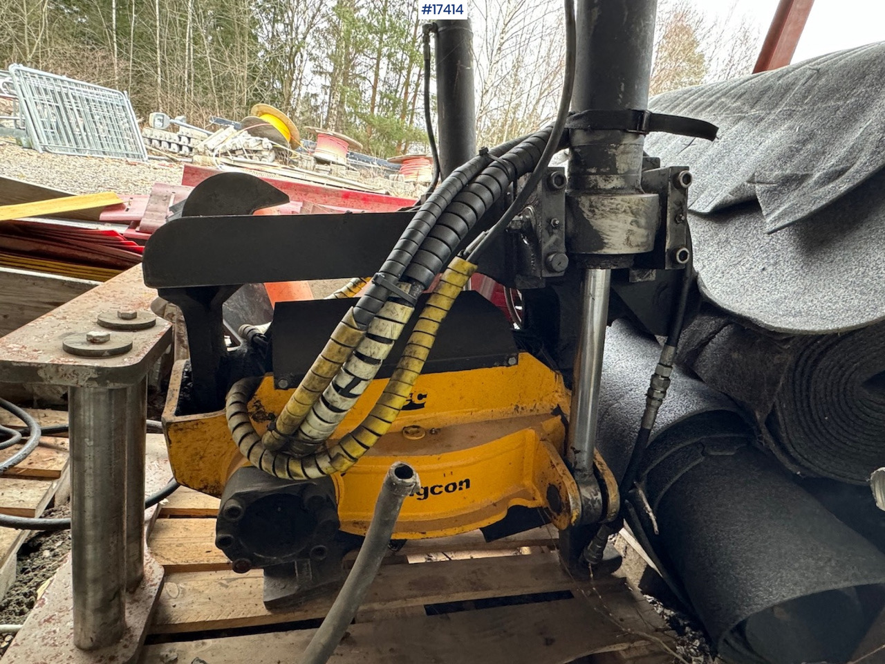 Engcon Rototilt - Tiltrotátor - Építőipari gépek: 4 kép. Engcon Rototilt - Tiltrotátor - Építőipari gépek: 4 kép.