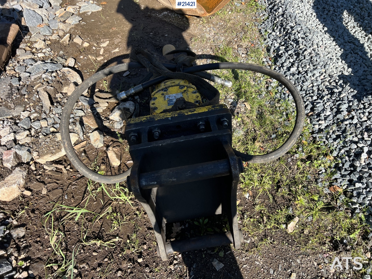 Epiroc SB452 - Hidraulikus törőfej: 4 kép. Epiroc SB452 - Hidraulikus törőfej: 4 kép.