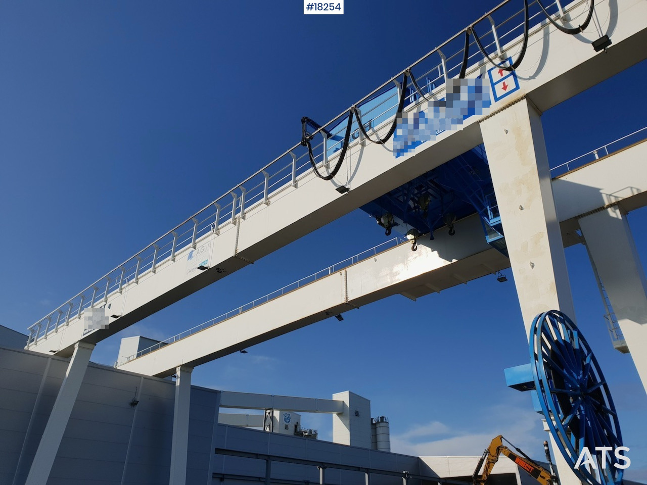 Gantry kran - Portáldaru: 2 kép. Gantry kran - Portáldaru: 2 kép.