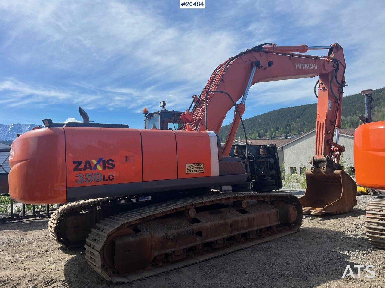 Hitachi ZX350LC-3 - Kotrógép: 5 kép. Hitachi ZX350LC-3 - Kotrógép: 5 kép.