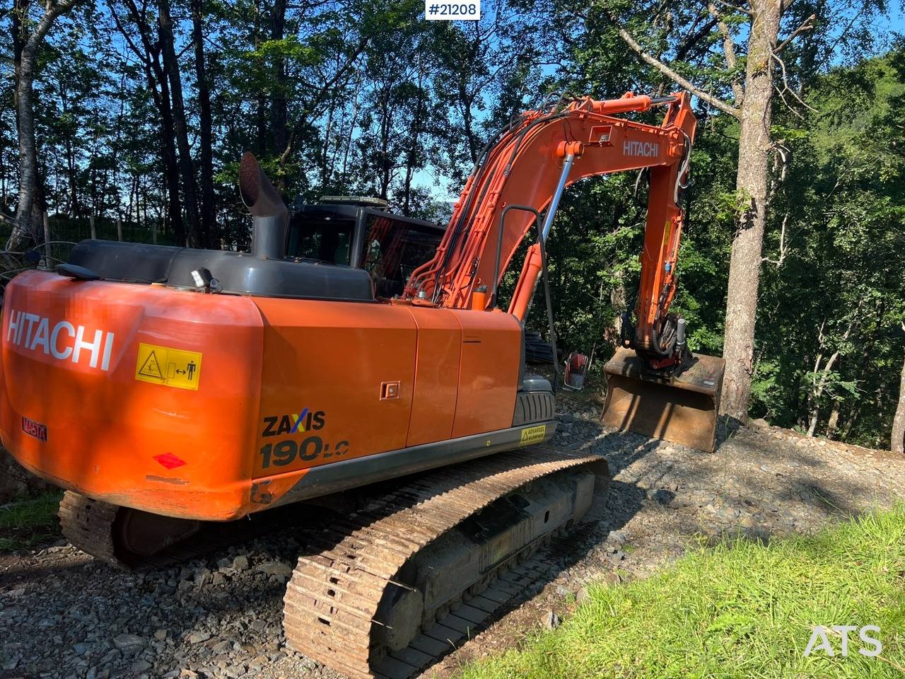 Hitachi zx190lc-5B - Lánctalpas kotró: 5 kép. Hitachi zx190lc-5B - Lánctalpas kotró: 5 kép.