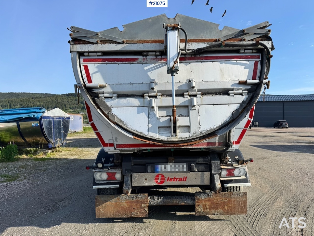 Istrail 3 Akslet Dumperkjerre - Pótkocsi billenőplatós: 5 kép. Istrail 3 Akslet Dumperkjerre - Pótkocsi billenőplatós: 5 kép.
