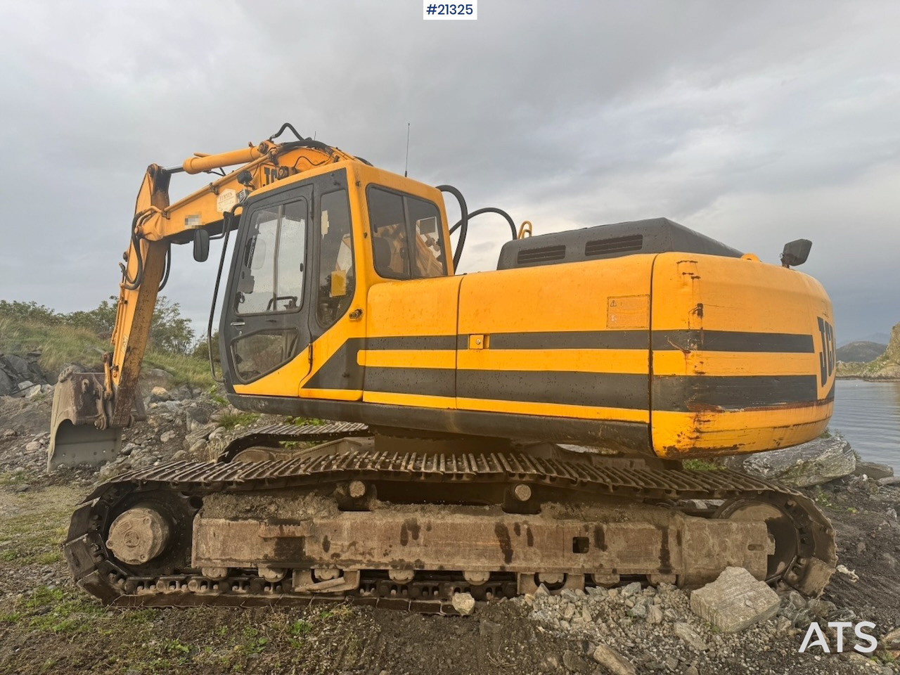 Jcb JS200LC - Lánctalpas kotró: 4 kép. Jcb JS200LC - Lánctalpas kotró: 4 kép.