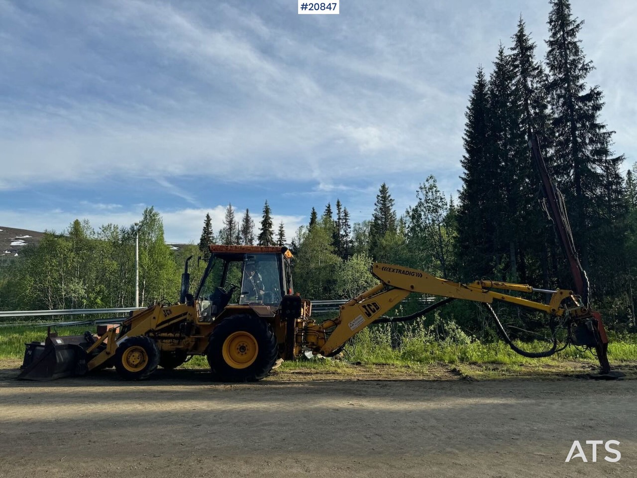 Jcb Traktorgraver - Kotrórakodó: 3 kép. Jcb Traktorgraver - Kotrórakodó: 3 kép.