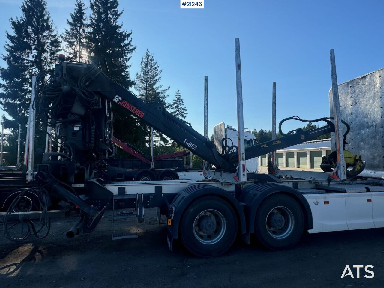 Jonsered J1088S - Rakodódaru - Erdészeti gép: 4 kép. Jonsered J1088S - Rakodódaru - Erdészeti gép: 4 kép.