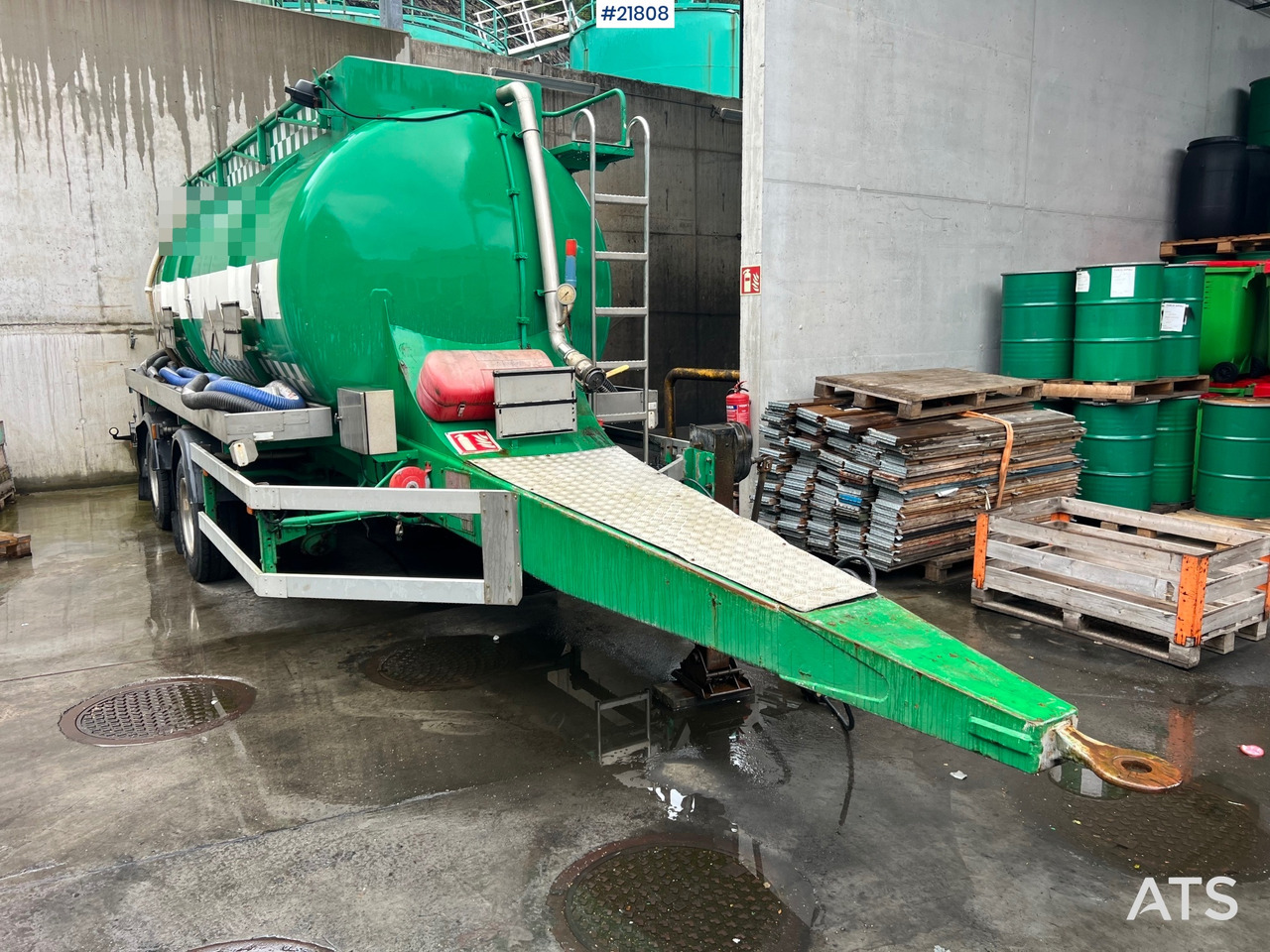 Jyki 2002 jyki ts2-15cr 2 akslet tankhenger rep.objekt - Tartályos pótkocsi: 4 kép. Jyki 2002 jyki ts2-15cr 2 akslet tankhenger rep.objekt - Tartályos pótkocsi: 4 kép.