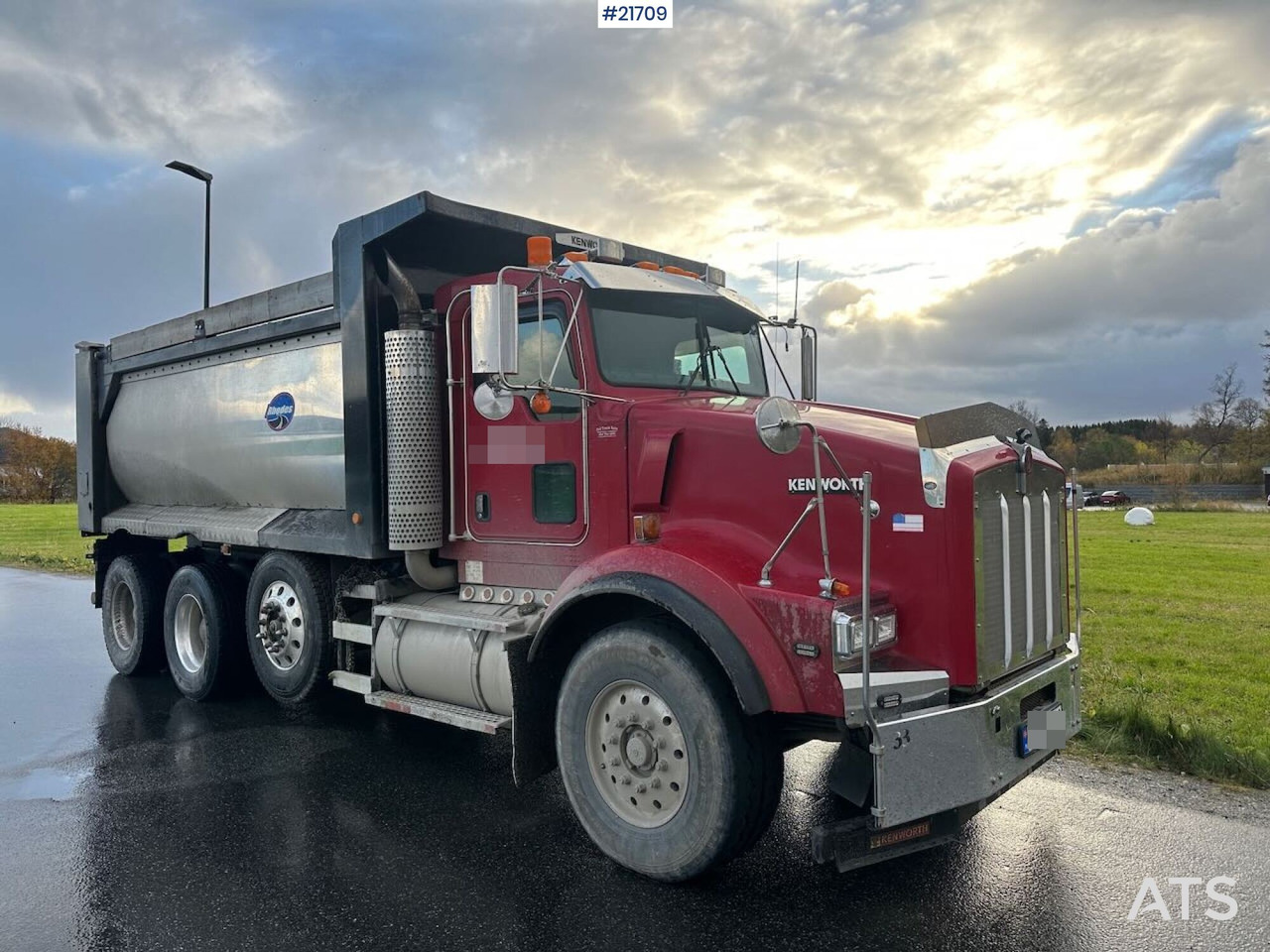 Kenworth 2005 KENWORTH T800 tippbil 8x4 m/ Rhodes påbygg, kompressor, vibrator i kassen. Høy lasteevne! SE VIDEO. - Billenőplatós teherautó: 5 kép. Kenworth 2005 KENWORTH T800 tippbil 8x4 m/ Rhodes påbygg, kompressor, vibrator i kassen. Høy lasteevne! SE VIDEO. - Billenőplatós teherautó: 5 kép.