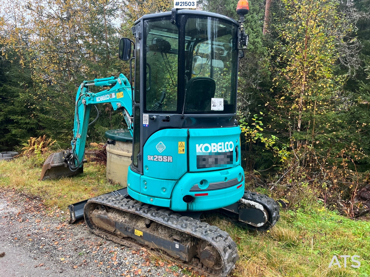 Minikotró Kobelco Sk25SR-6E Gravemaskin m/ pusseskuffe,graveskuffe og tilt: 9 kép.