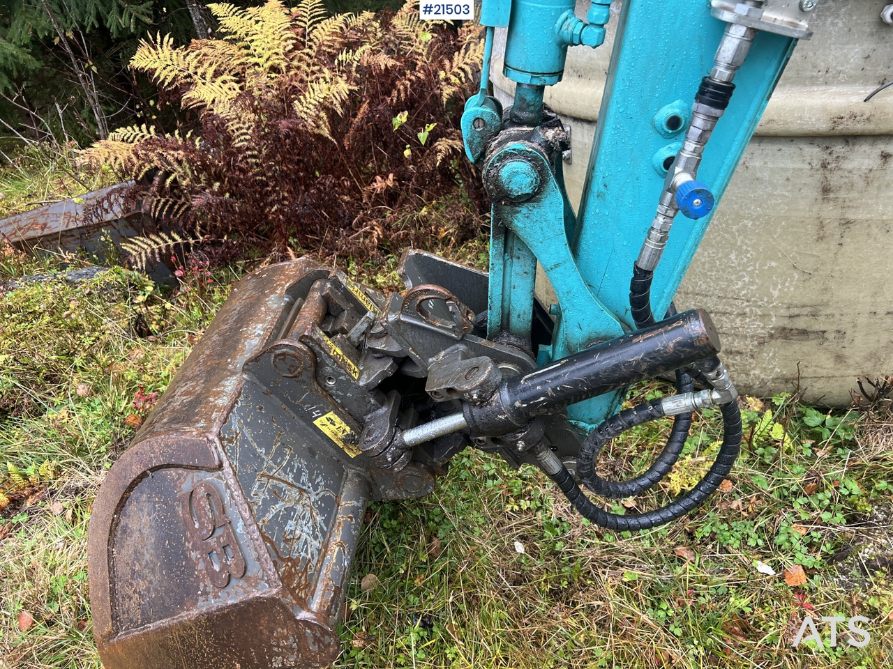 Minikotró Kobelco Sk25SR-6E Gravemaskin m/ pusseskuffe,graveskuffe og tilt: 22 kép.