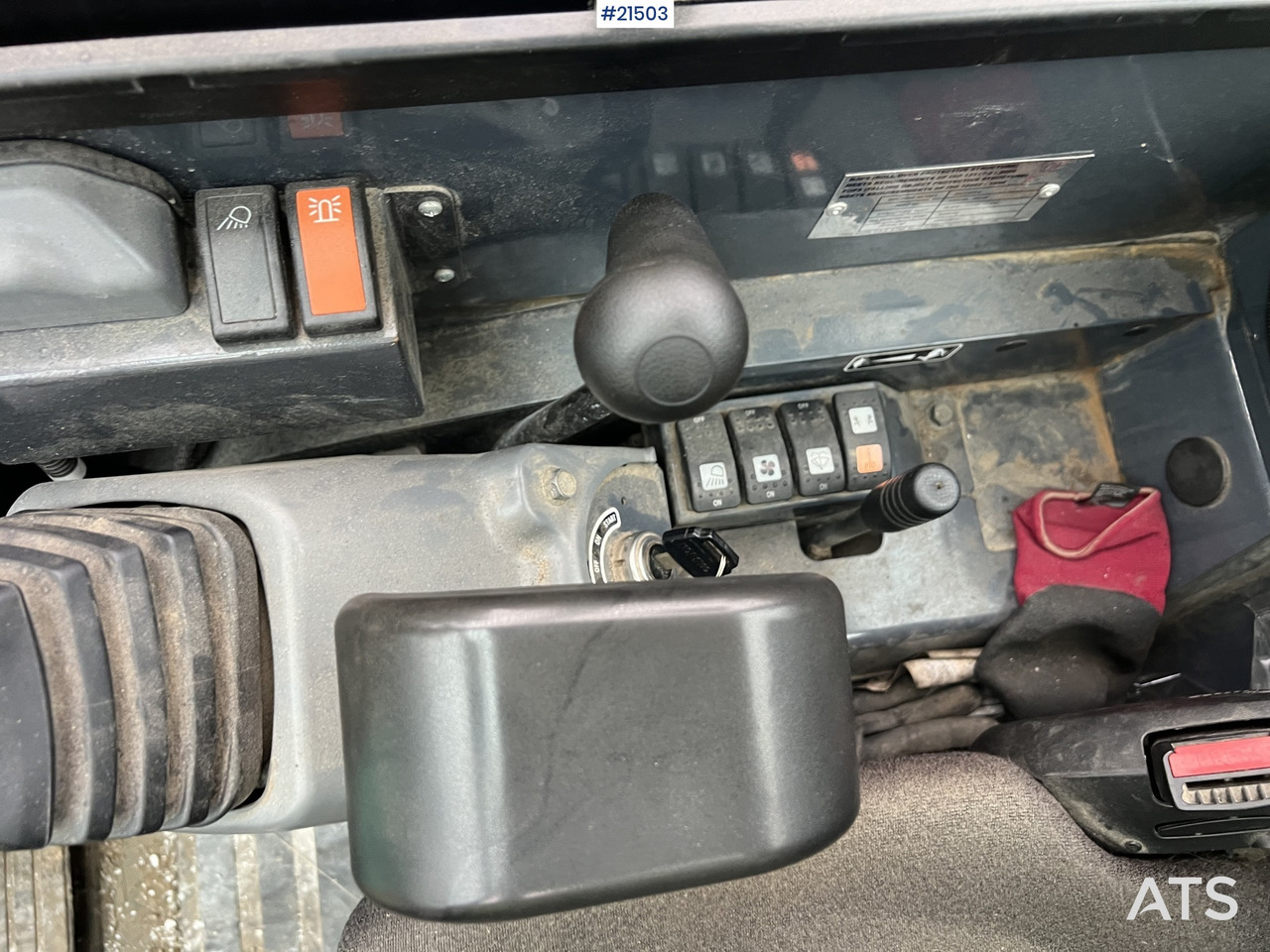 Minikotró Kobelco Sk25SR-6E Gravemaskin m/ pusseskuffe,graveskuffe og tilt: 30 kép.
