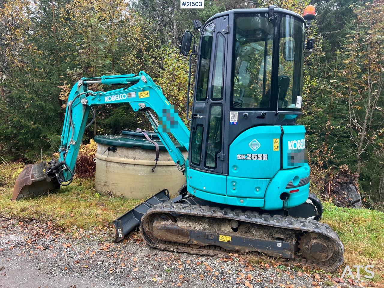 Minikotró Kobelco Sk25SR-6E Gravemaskin m/ pusseskuffe,graveskuffe og tilt: 7 kép.