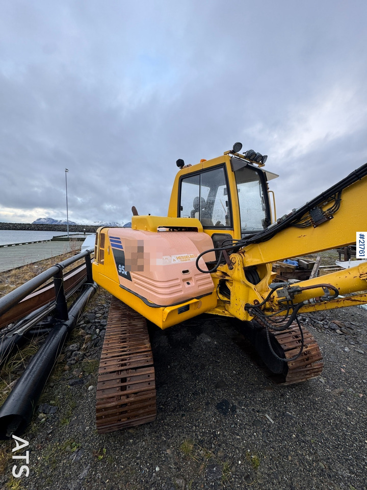 Komatsu 2003 Komatsu PC95R m/ skuffe - Lánctalpas kotró: 4 kép. Komatsu 2003 Komatsu PC95R m/ skuffe - Lánctalpas kotró: 4 kép.