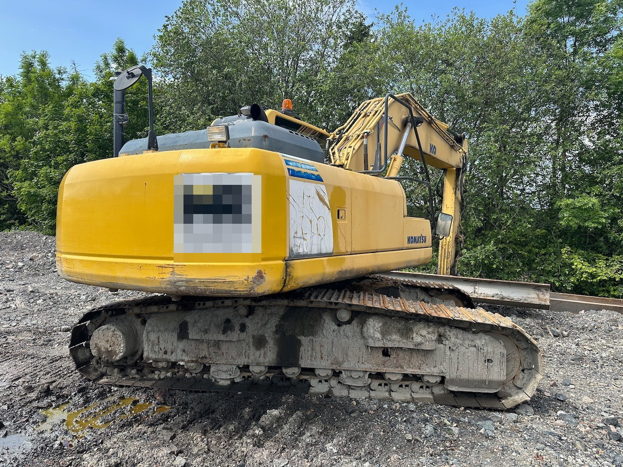 Komatsu PC210LC-8 - Lánctalpas kotró: 2 kép. Komatsu PC210LC-8 - Lánctalpas kotró: 2 kép.