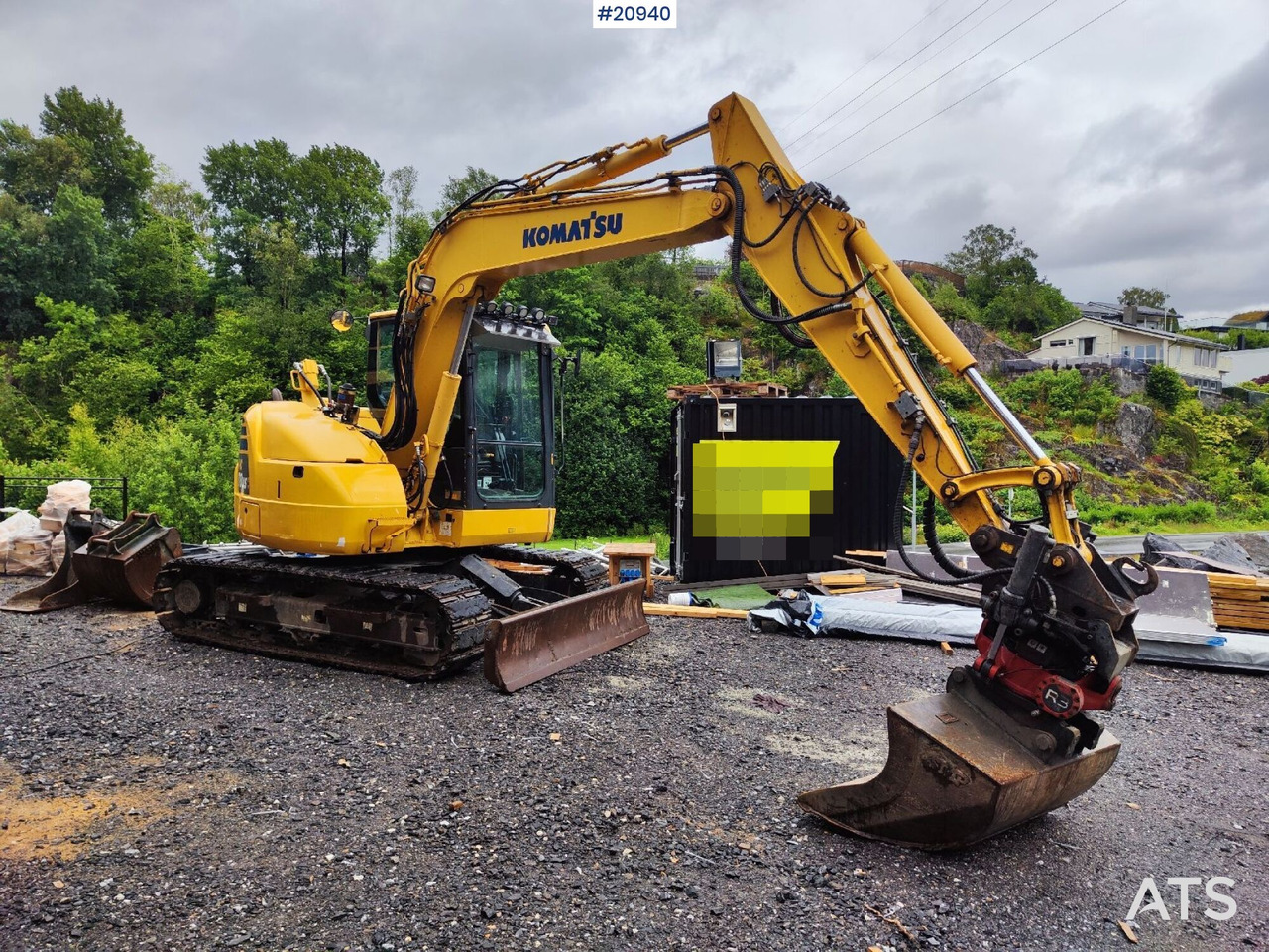 Komatsu PC78US-10 - Lánctalpas kotró: 2 kép. Komatsu PC78US-10 - Lánctalpas kotró: 2 kép.