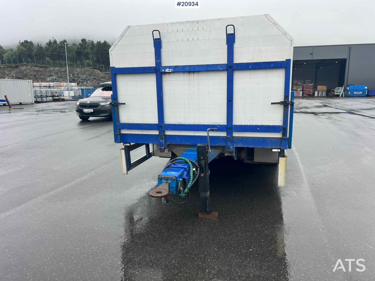 Konar 3 akslet plankjerre lízing Konar 3 akslet plankjerre: 14 kép.